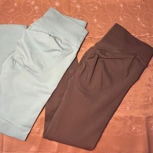 2 pair Booty compression yoga/workout pants